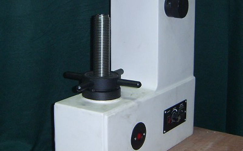 Rockwell hardness tester