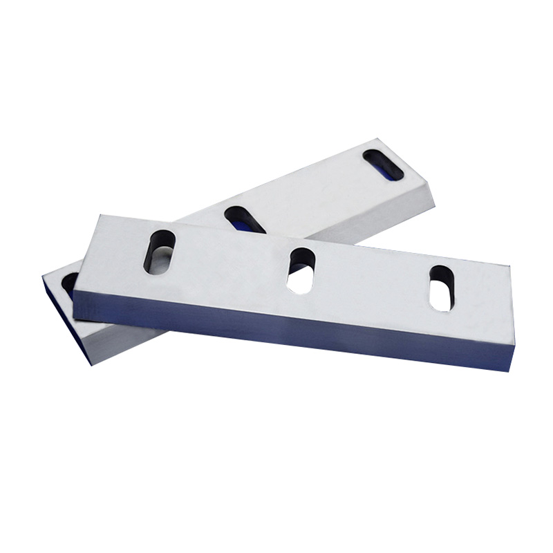 Recycling & Plastic Knives 06